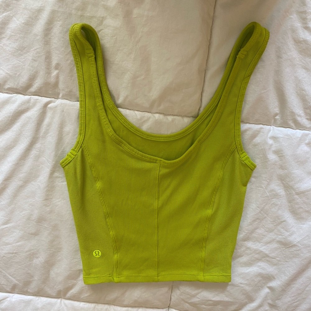 Lululemon tank